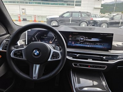 2025 BMW X7 — миниатюра 13