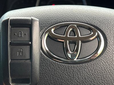 TOYOTA LAND CRUISER - 6