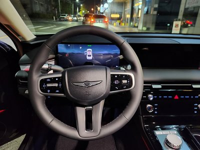 GENESIS G80 (RG3) - 10