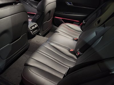 GENESIS G80 (RG3) - 9