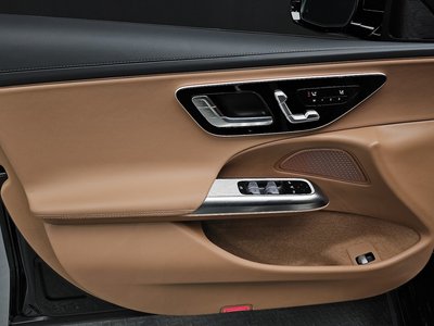 2025 Mercedes-BENZ E-CLASS thumbnail 14