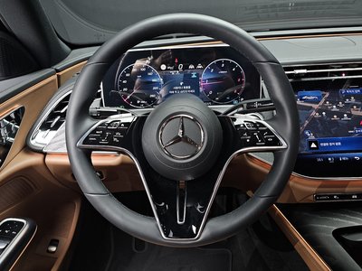 2025 Mercedes-BENZ E-CLASS thumbnail 19