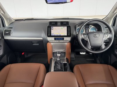 TOYOTA LAND CRUISER PRADO - 2