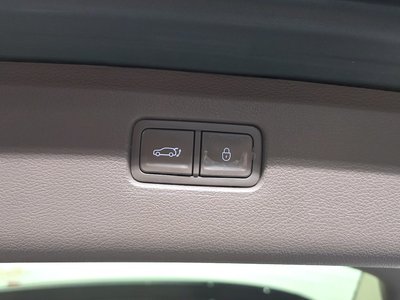 2022 Genesis GV80 — миниатюра 33