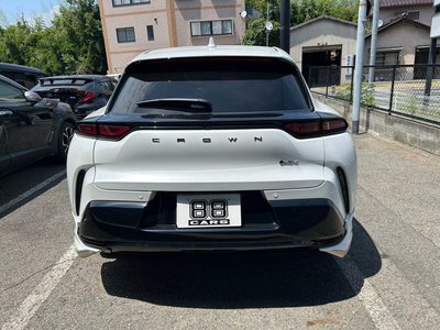 TOYOTA CROWN SPORT - 9