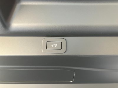2025 LAND Rover RANGE ROVER — миниатюра 27