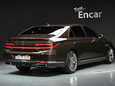 2021 Genesis G90 — фото 3