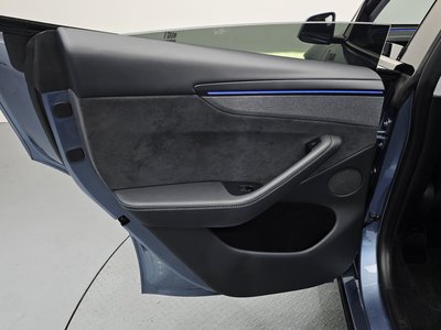 2025 Tesla MODEL Y thumbnail 15
