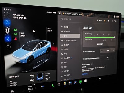 2025 Tesla MODEL Y thumbnail 33
