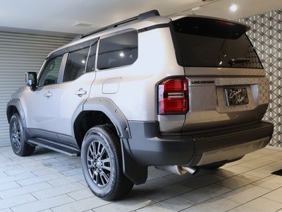 TOYOTA LAND CRUISER 250 - 2