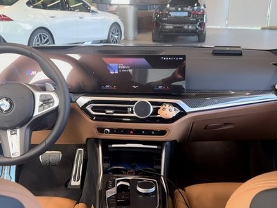 2024 BMW 3 SERIES photo 10