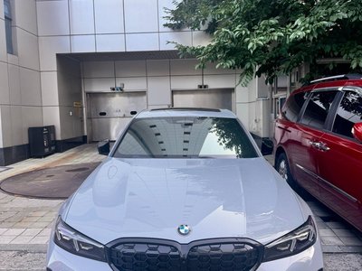 2024 BMW 3 SERIES photo 1