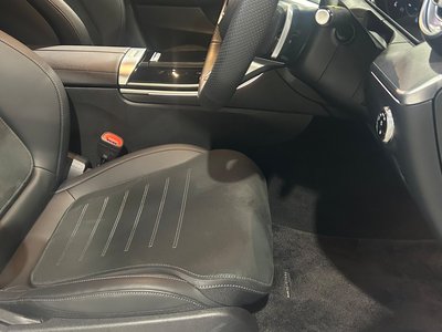 2025 Mercedes-BENZ C-CLASS — миниатюра 26