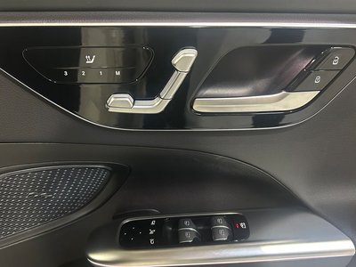 2025 Mercedes-BENZ C-CLASS — миниатюра 24