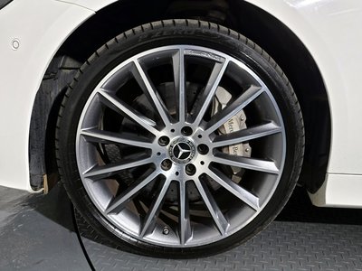 MERCEDES-BENZ E-CLASS - 6