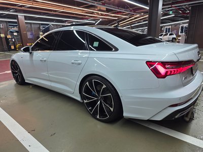 AUDI A6 - 4