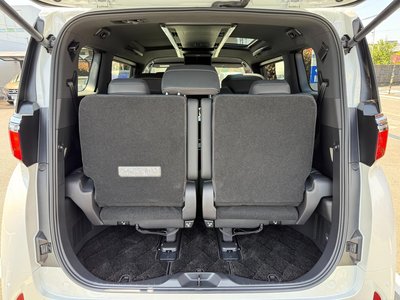 2024 Toyota ALPHARD — миниатюра 14