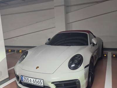 2022 Porsche 911 photo 1