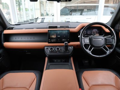 2022 LAND Rover DEFENDER photo 2