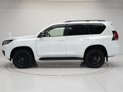 TOYOTA LAND CRUISER PRADO - 3