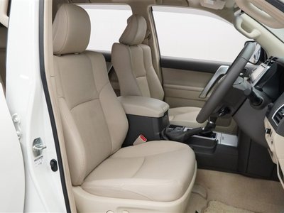 TOYOTA LAND CRUISER PRADO - 6