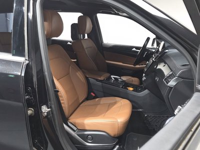 MERCEDES-BENZ GLS - 10