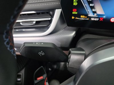 2025 BMW X1 — миниатюра 38
