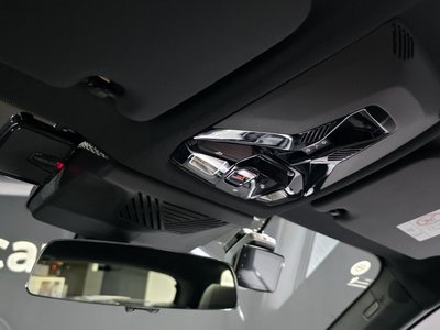 2025 BMW X1 — миниатюра 28