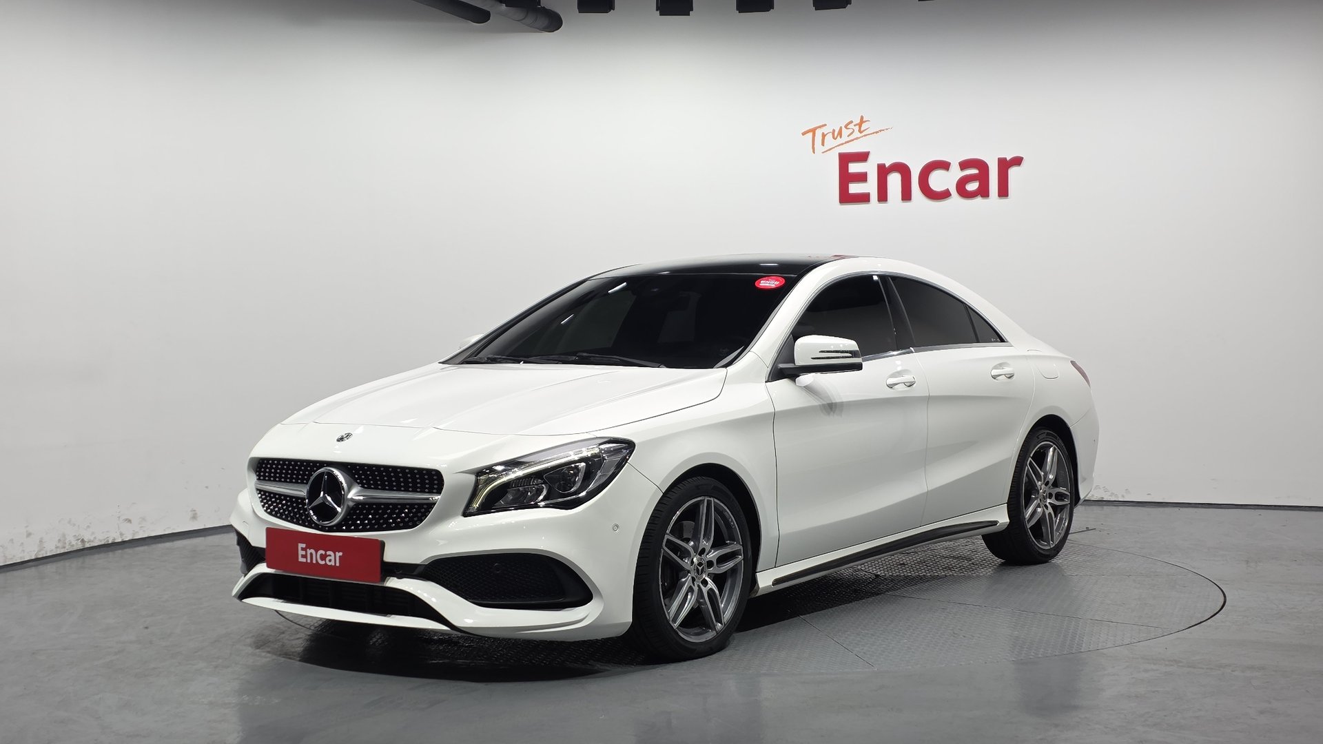 MERCEDES-BENZ CLA - View 1