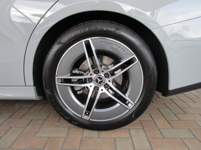 صورة 8 لـ 2025 Mercedes-BENZ E-CLASS