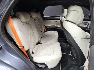 صورة مصغرة 17 لـ 2024 Genesis GV70