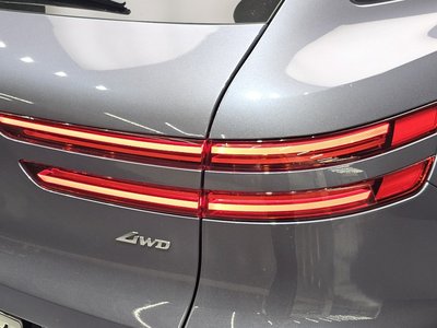2024 Genesis GV70 photo 10