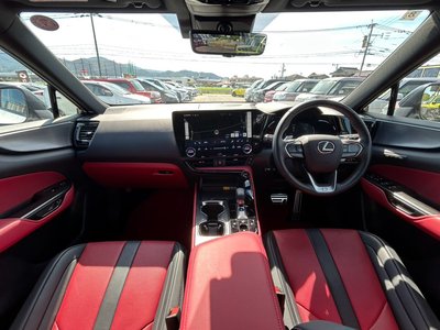 2024 Lexus NX photo 2