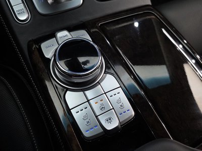صورة 9 لـ 2021 Genesis G90