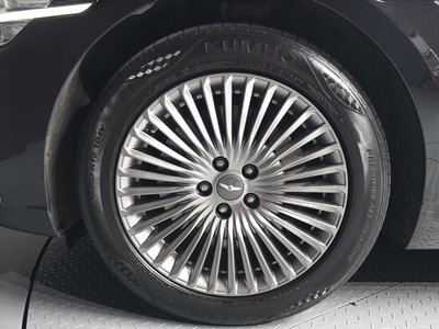 صورة 6 لـ 2021 Genesis G90