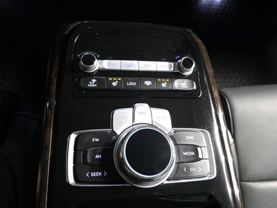 صورة مصغرة 19 لـ 2021 Genesis G90