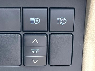 2023 Toyota LAND CRUISER PRADO 缩略图 40