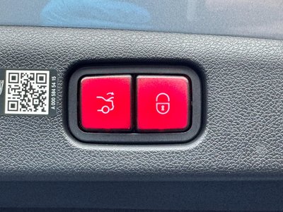 MERCEDES-BENZ E-CLASS - 10