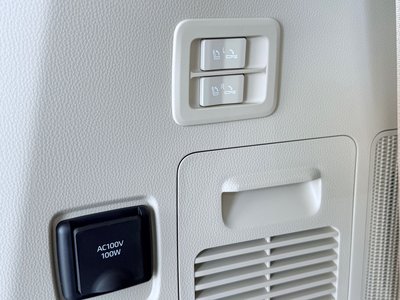 صورة مصغرة 46 لـ 2025 Toyota LAND CRUISER 300