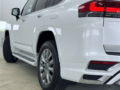 صورة مصغرة 43 لـ 2025 Toyota LAND CRUISER 300