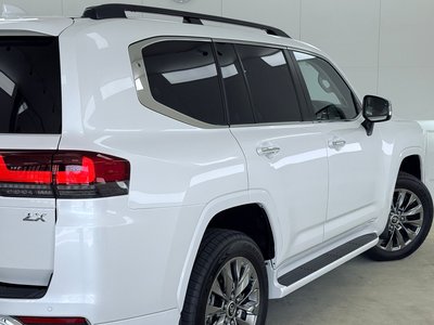 صورة مصغرة 40 لـ 2025 Toyota LAND CRUISER 300