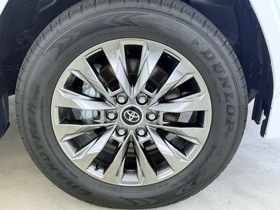 صورة مصغرة 51 لـ 2025 Toyota LAND CRUISER 300
