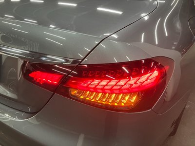 MERCEDES-BENZ E-CLASS - 10