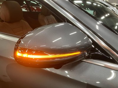 MERCEDES-BENZ E-CLASS - 8