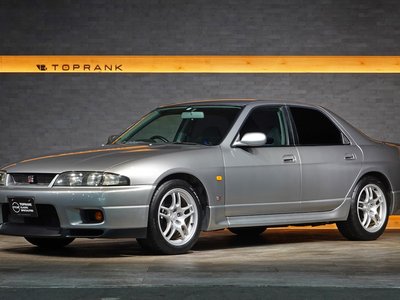 NISSAN SKYLINE GT-R SEDAN