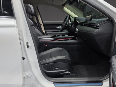 2022 Genesis GV70 — миниатюра 16