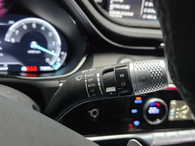 2022 Genesis GV70 — миниатюра 26