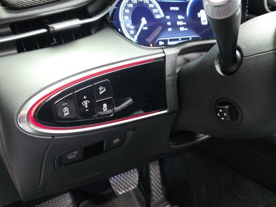 2022 Genesis GV70 — миниатюра 25