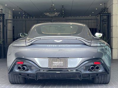 ASTON MARTIN VANTAGE - 4