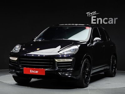 PORSCHE NEW CAYENNE
